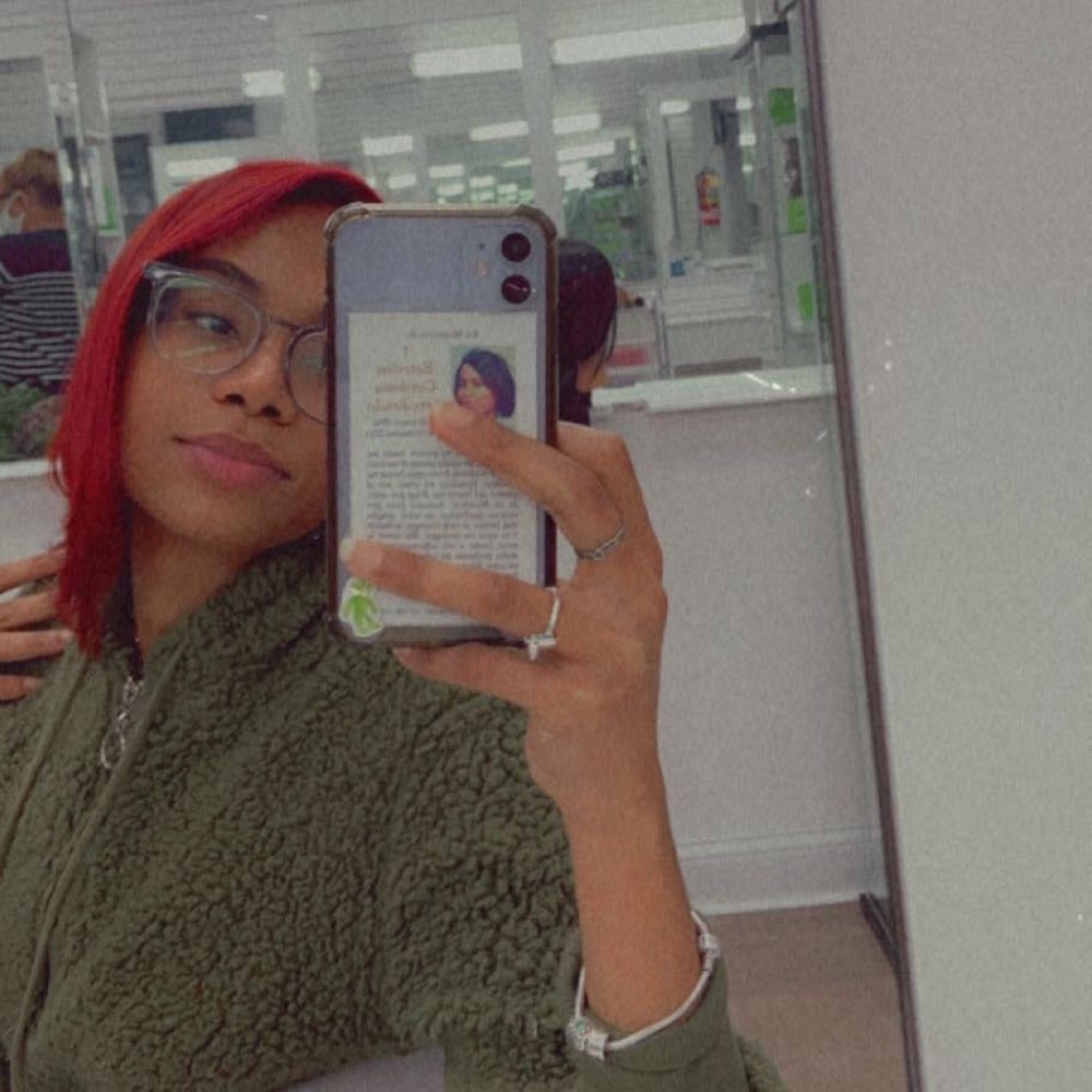 Meet your Posher, Paola